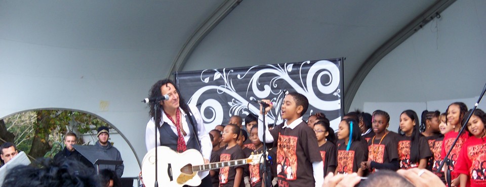 Snug Harbor In Staten Island's North Shore Steve Augeri & PS22 chorus