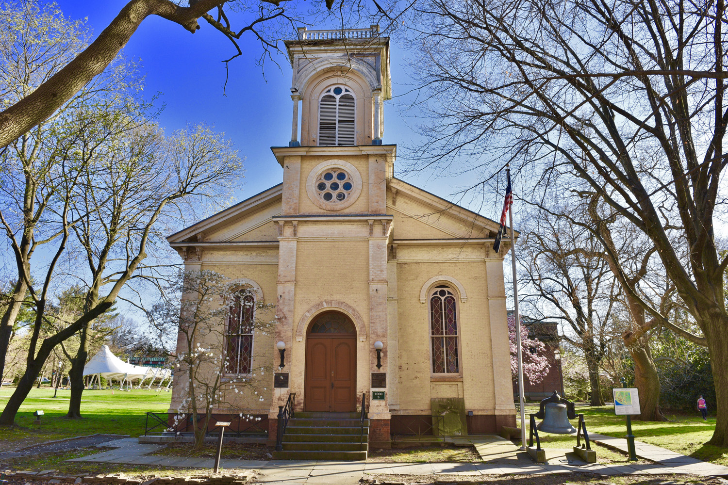 Veteran's Memorial Hall in Snug Harbor