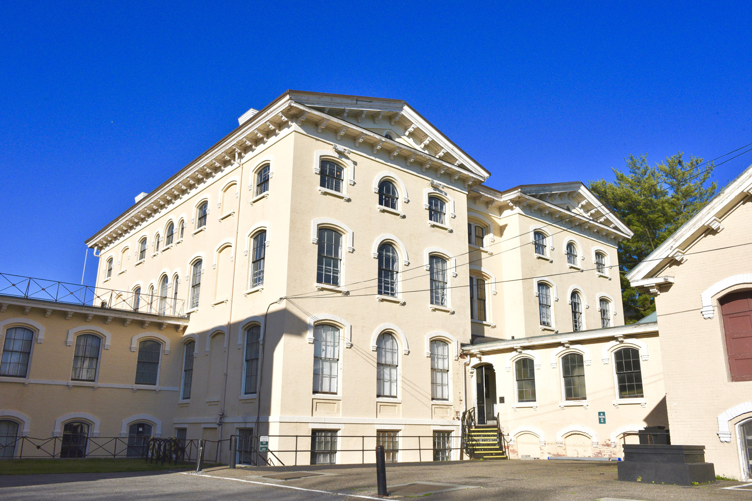 Children's Harbor Montessori School in Snug Harbor