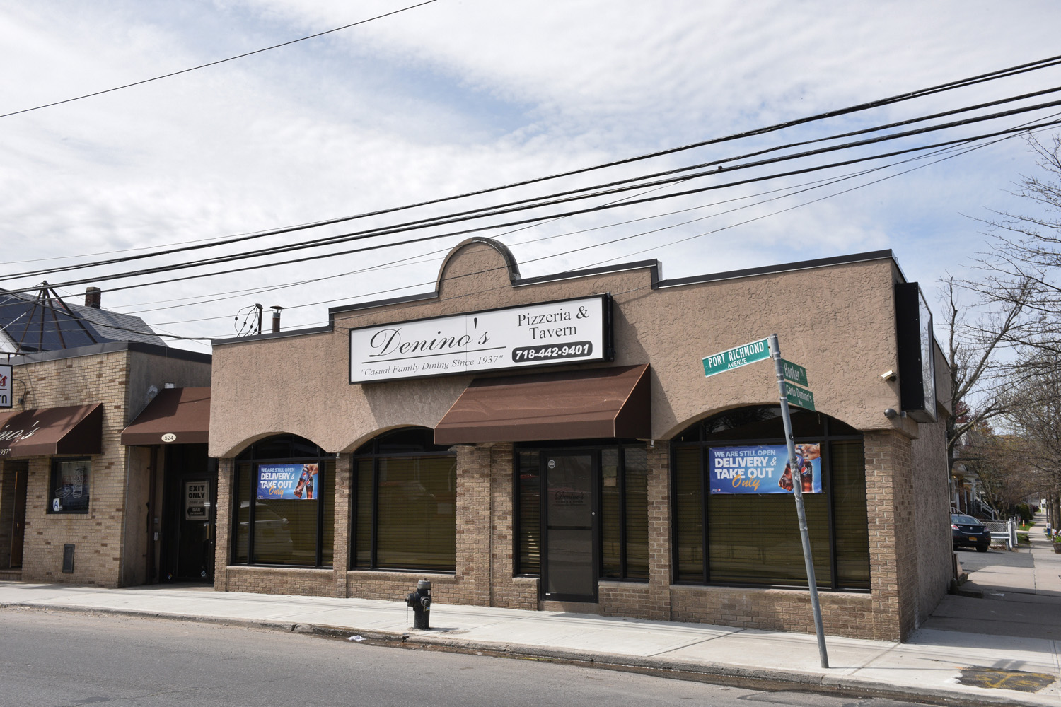 Denino's Pizzeria & Tavern in Port Richmond, Staten Island