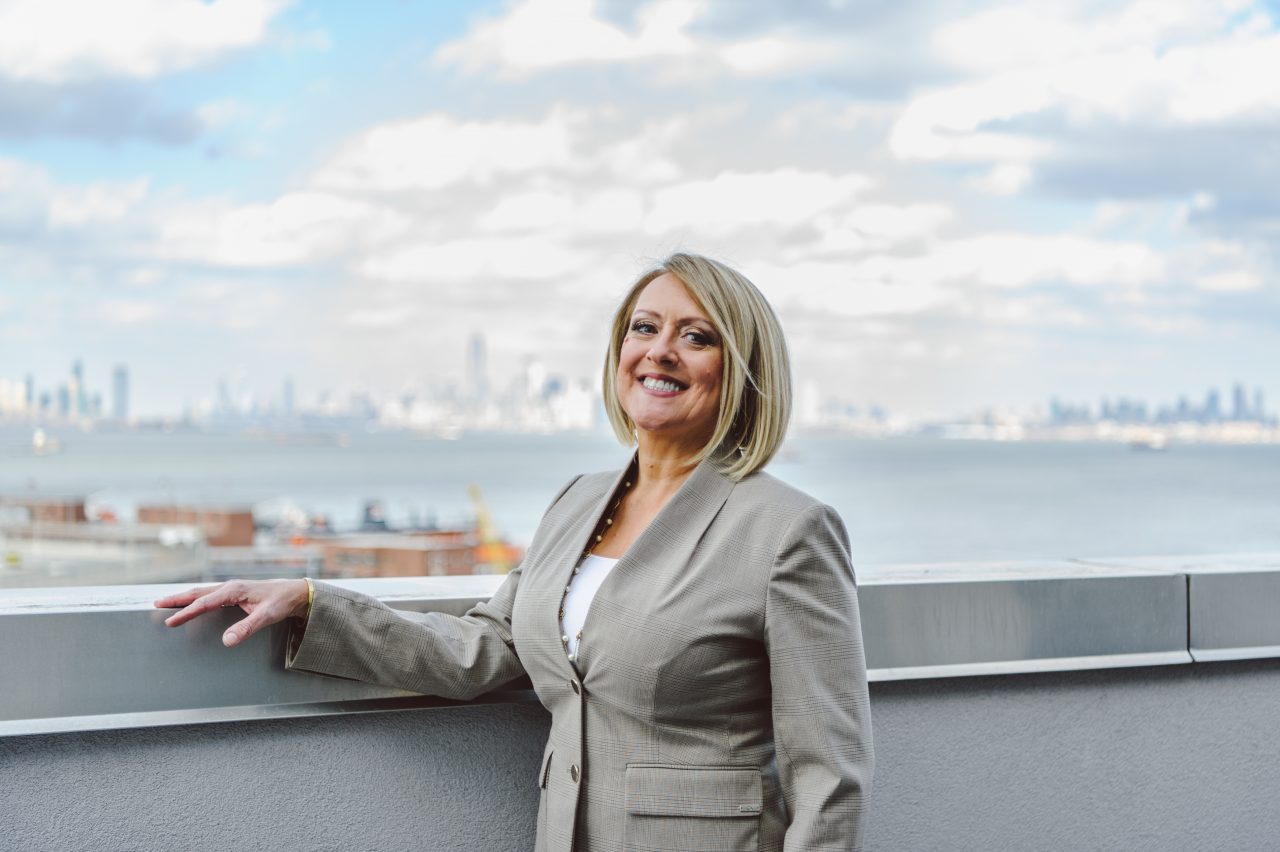 The Staten Island Real Estate Resource Holly's Staten Island Buzz Realty