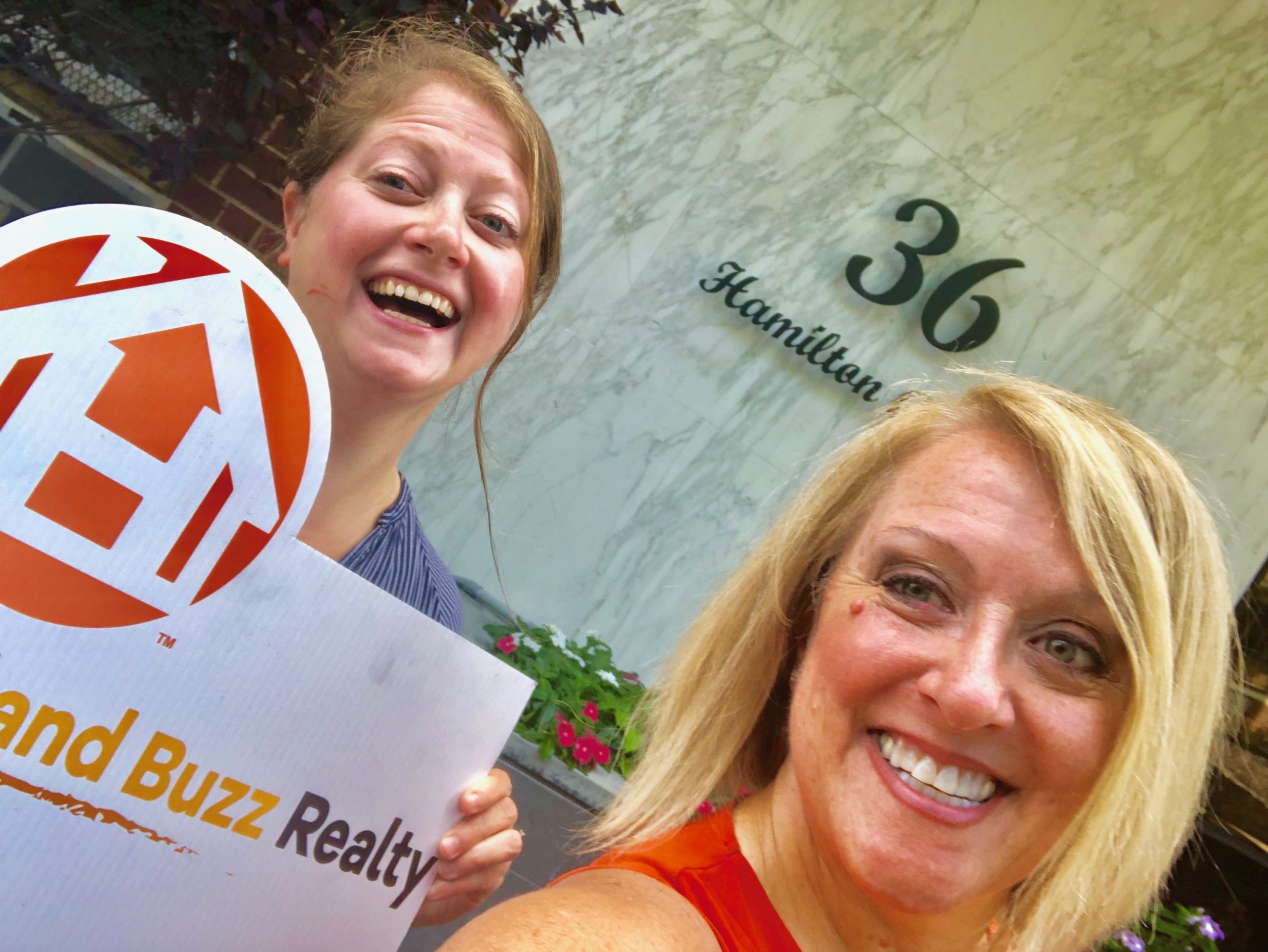 Happy Client Jennifer with Holly from Staten Island Buzz Realty